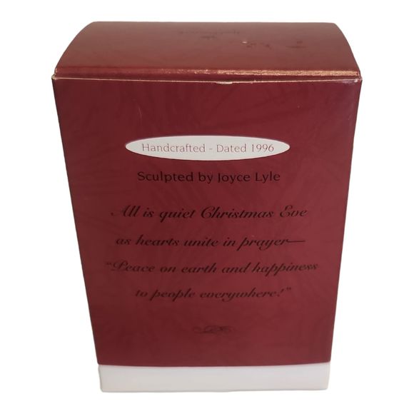 Prayer for Peace Hallmark Keepsake Ornament sculpted by Joyce Lyle 1996 - Picture 10 of 11